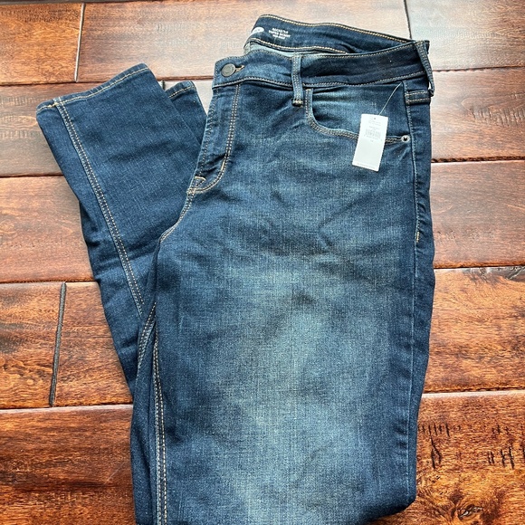 Old Navy Pants - Old Navy Skinny Jeans NWT